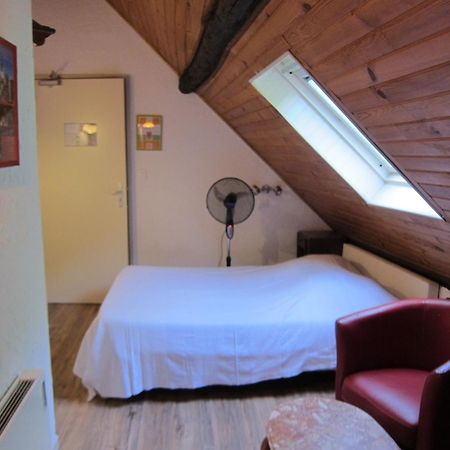 Auberge Des Deux Rivieres Seix Kamer foto