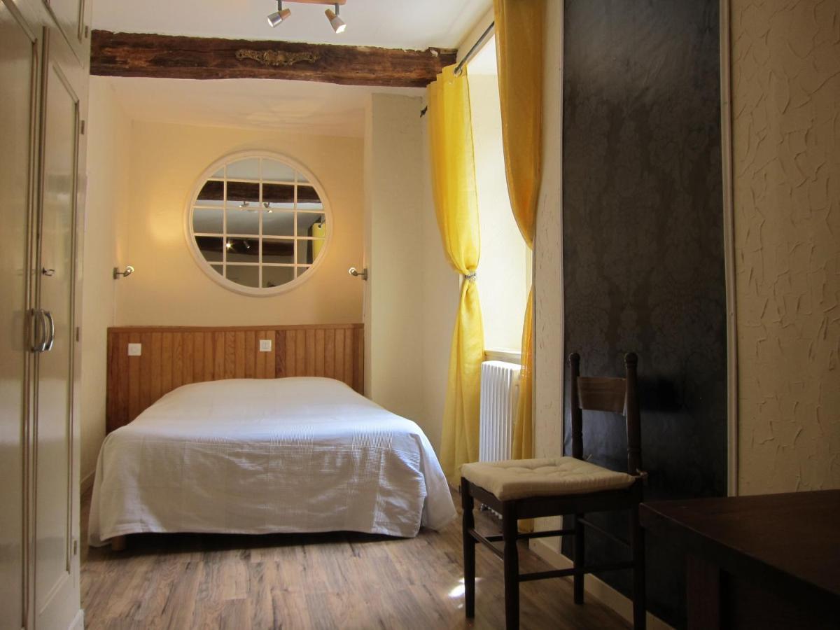 Auberge Des Deux Rivieres Seix Kamer foto