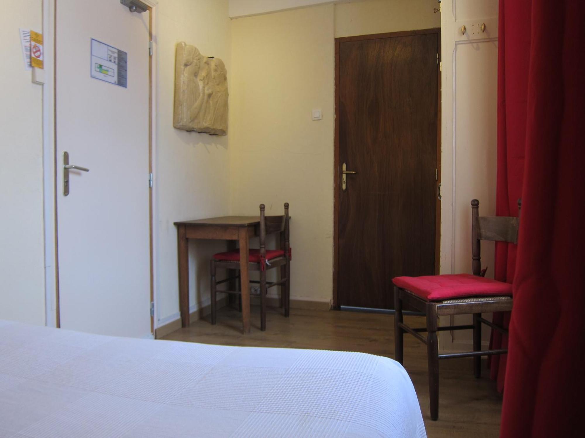 Auberge Des Deux Rivieres Seix Kamer foto